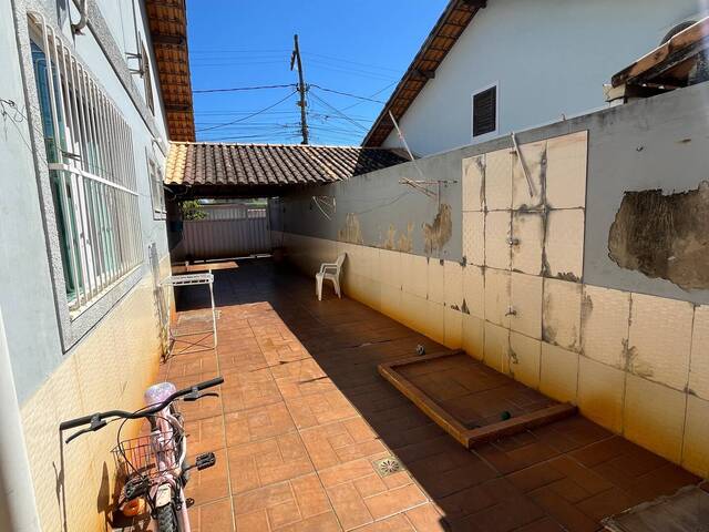 Casa para Venda em Rio das Ostras - 4
