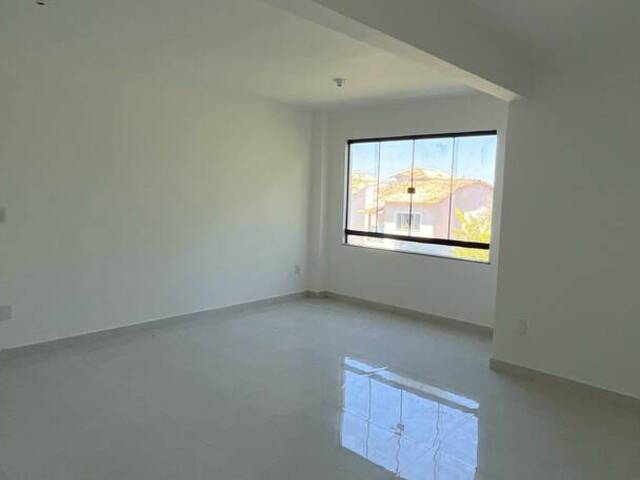 #464 - Apartamento para Venda em Rio das Ostras - RJ