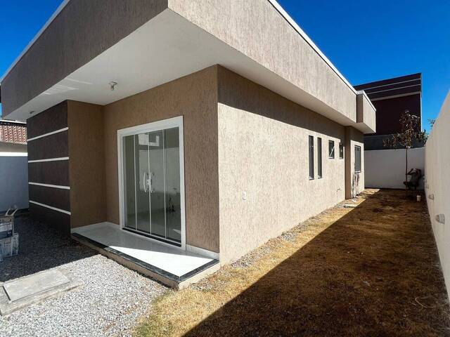 #466 - Casa para Venda em Rio das Ostras - RJ - 1