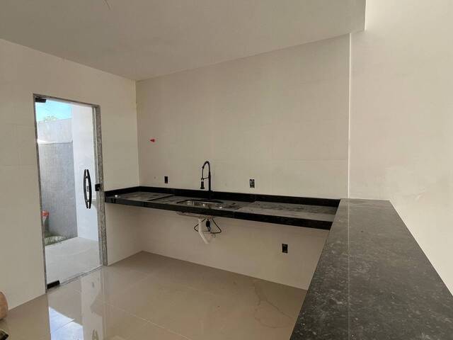 Casa para Venda em Rio das Ostras - 5