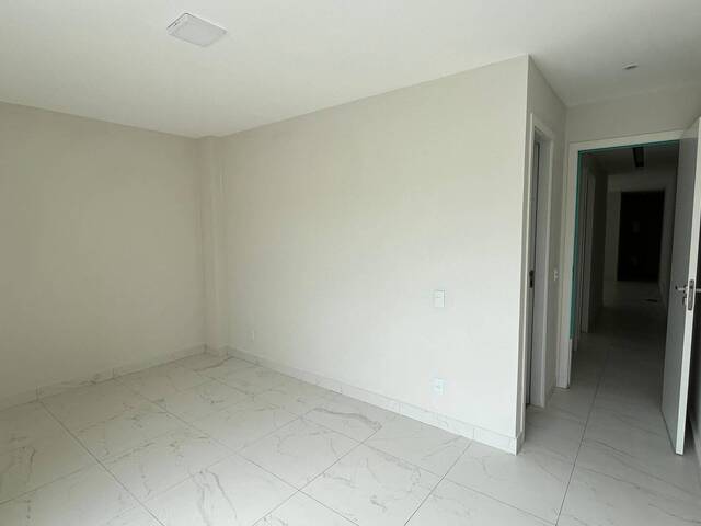 #472 - Apartamento para Venda em Rio das Ostras - RJ