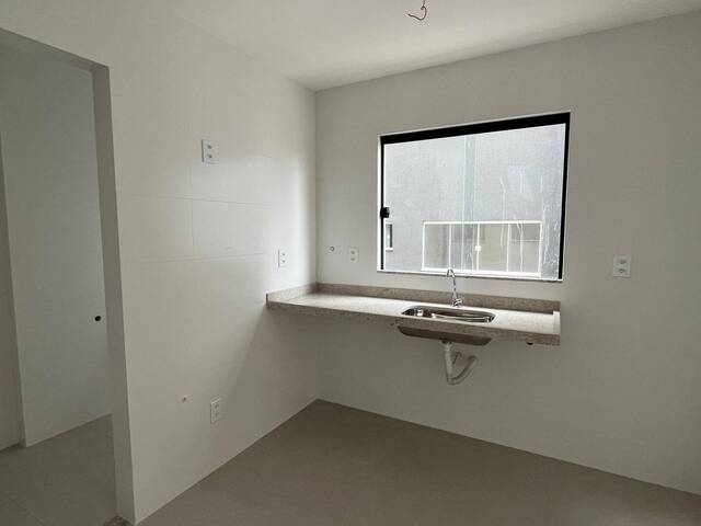 Apartamento para Venda em Rio das Ostras - 4