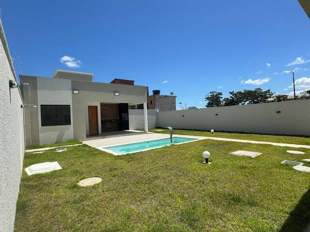 Casa para Venda em Rio das Ostras - 4