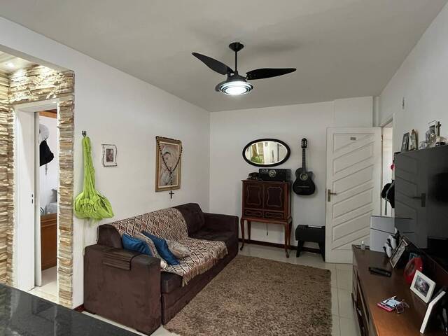 #486 - Apartamento para Venda em Rio das Ostras - RJ