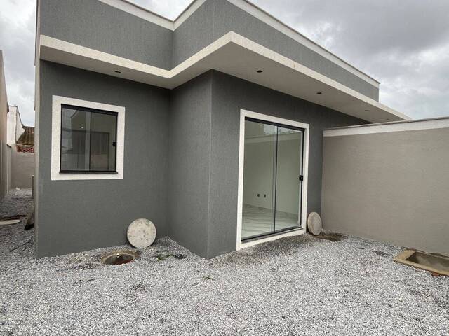 # - Casa para Venda em Rio das Ostras - RJ - 1