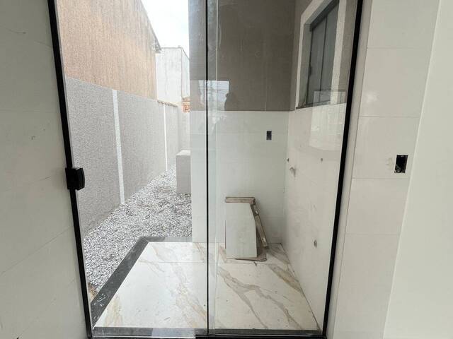 Casa para Venda em Rio das Ostras - 4