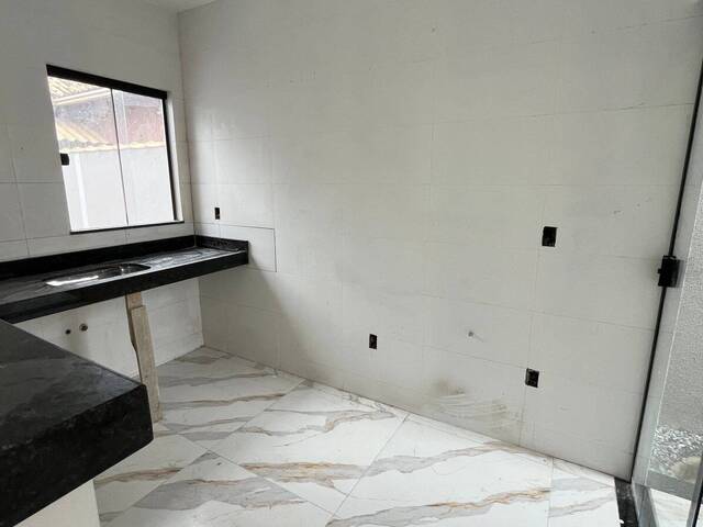 Casa para Venda em Rio das Ostras - 5