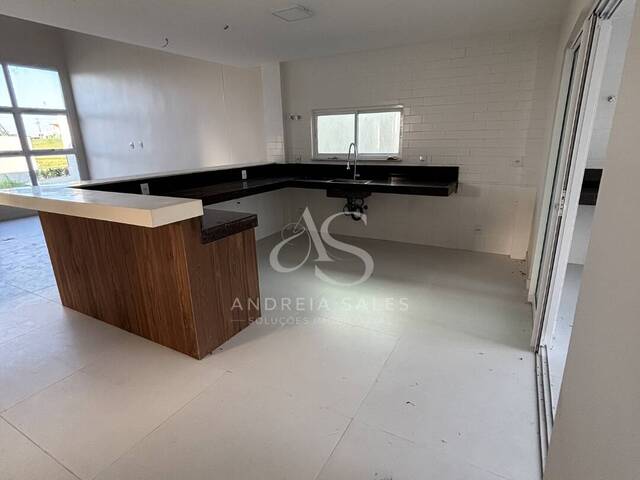 Casa para Venda em Rio das Ostras - 4