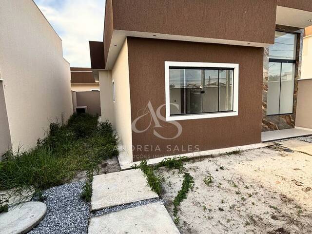 #525 - Casa para Venda em Rio das Ostras - RJ