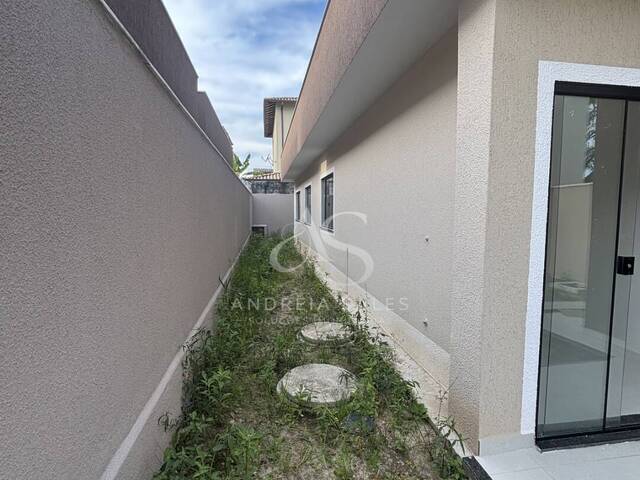 #526 - Casa para Venda em Rio das Ostras - RJ