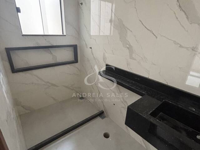 Casa para Venda em Rio das Ostras - 4