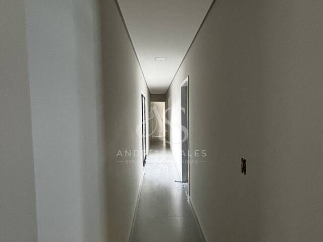 Casa para Venda em Rio das Ostras - 5