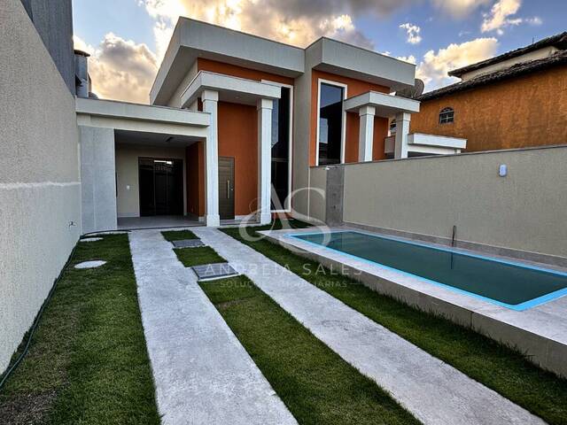 #527 - Casa para Venda em Rio das Ostras - RJ