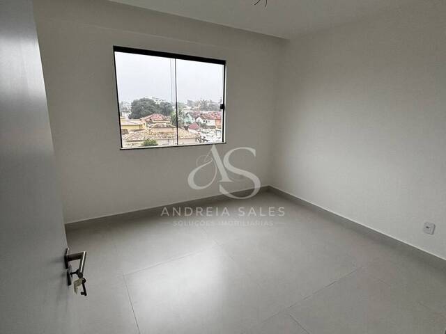Casa para Venda em Rio das Ostras - 4