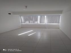 Sala para Venda em Rio das Ostras - 5